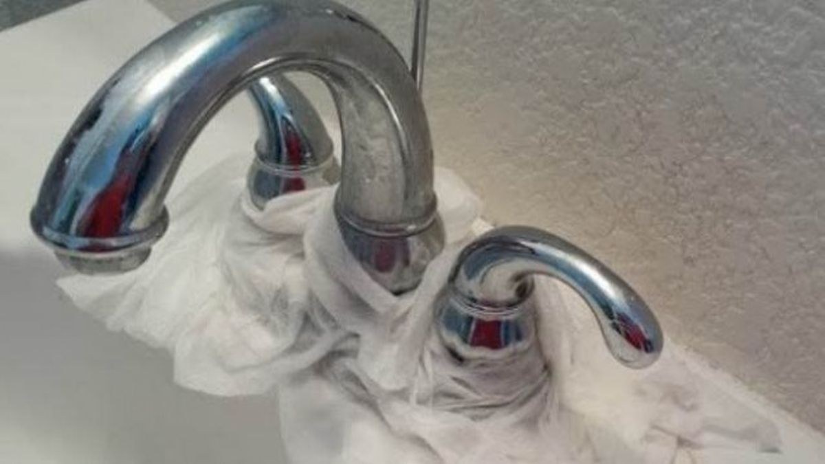 Το φυσικό trick για να διώξετε τη σκουριά από τις βρύσες του σπιτιού
