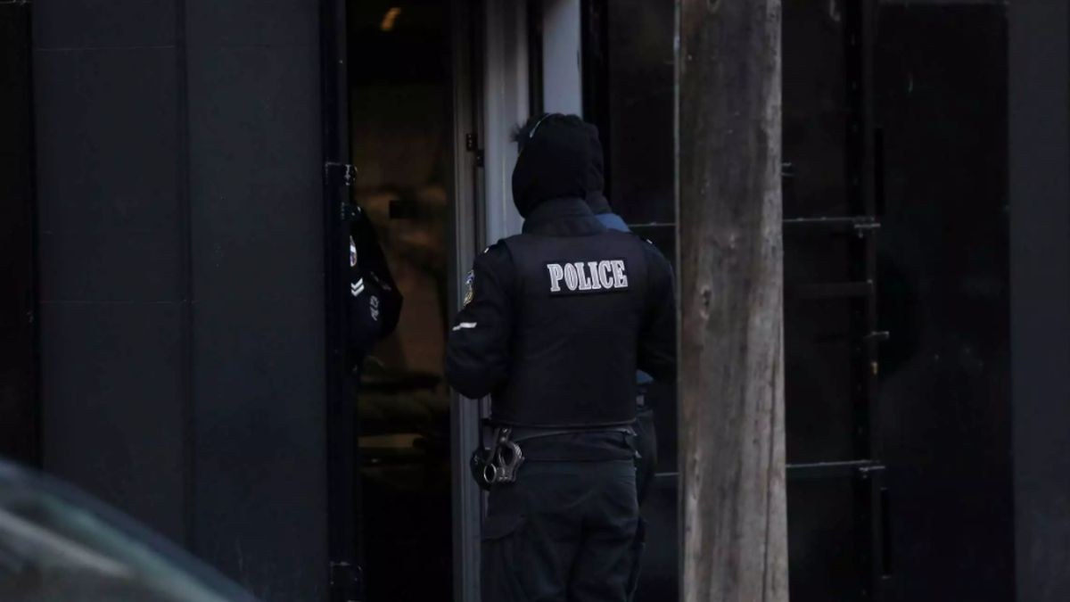 «Λουκέτα» σε συνδέσμους οπαδών στην Αττική μετά το «ντου» της Αστυνομίας