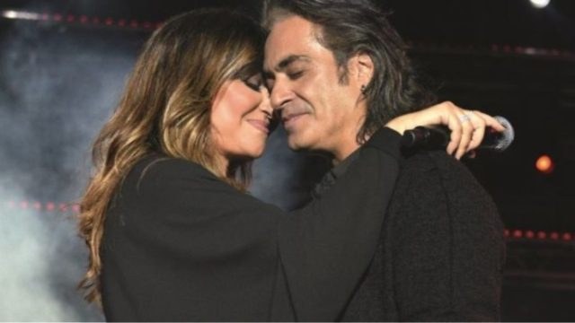 Ένα διώροφο παλάτι: Αυτό είναι το εντυπωσιακό σπίτι της Καίτης Γαρμπή και του Διονύση Σχοινά