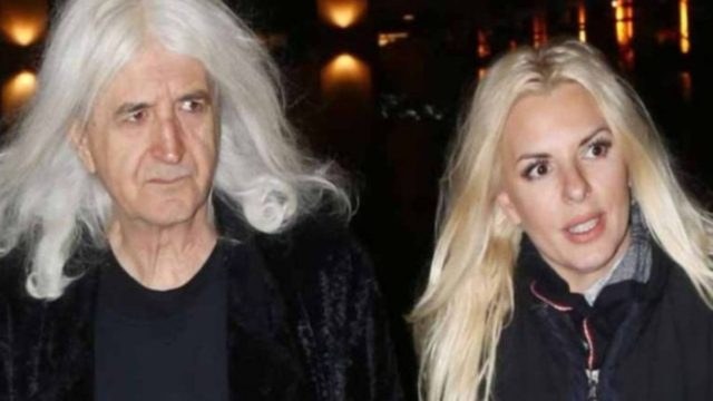 «Με τον Νίκο Καρβέλα είμαστε…» – Έριξε τη «βόμβα» για τη σχέση τους η Αννίτα Πάνια