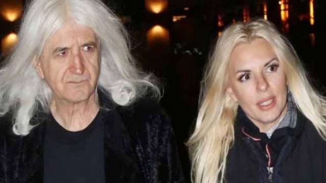 Πλάκα κάνεις: Αυτή είναι η ηλικία της Αννίτας Πάνια – Η διαφορά με τον Νίκο Καρβέλα