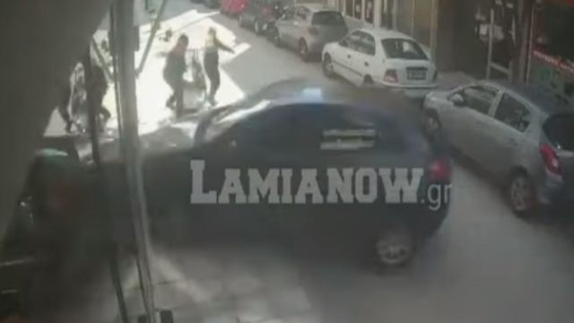 Βίντεο – σοκ! Αυτοκίνητο “καρφώθηκε” σε τζαμαρία στην Αλεξανδρούπολη (video)