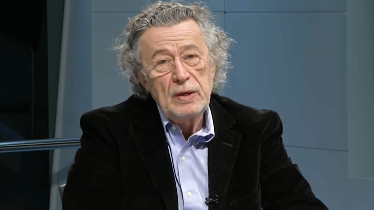 Σάλος με την ανάρτηση του Μάκη Τριανταφυλλόπουλου: «Από τη Ρωσία με αγάπη!» (video)