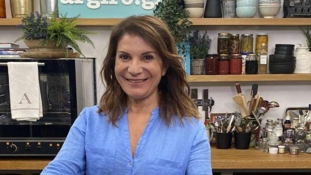 Κούκλα: Αυτή είναι η άγνωστη κόρη της Αργυρώς Μπαρμπαρίγου (photos)