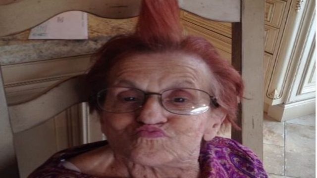 Το απόλυτο κόλπο των γιαγιάδων για να βάψετε κόκκινα τα μαλλιά σας με κανέλα