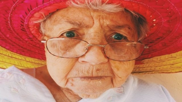 Τα μυστικά της γιαγιάς: Έτσι θα καθαρίσετε τον φούρνο σας από επίπονα λίπη και βρομιές