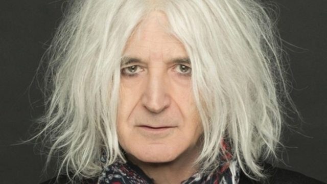 Πόσο είσαι Νίκο Καρβέλα; Αυτή είναι η ηλικία του