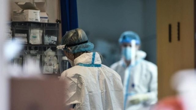 Κορωνοϊός: Οριακά κάτω από 12.000 τα κρούσματα – Που εντοπίστηκαν και ποιος ο τραγικός υπολογισμός της ημέρας (13/3)