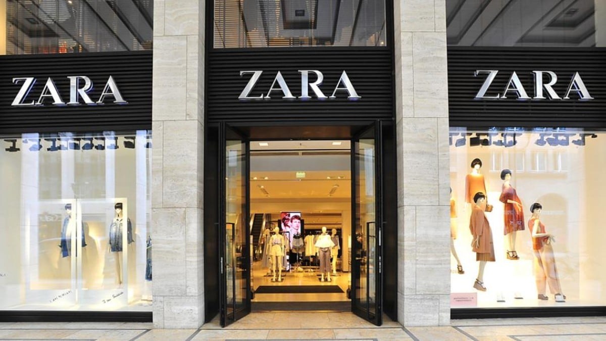 Χαμός στα Zara: Το sexy φόρεμα που θέλουν όλες οι γυναίκες για την άνοιξη
