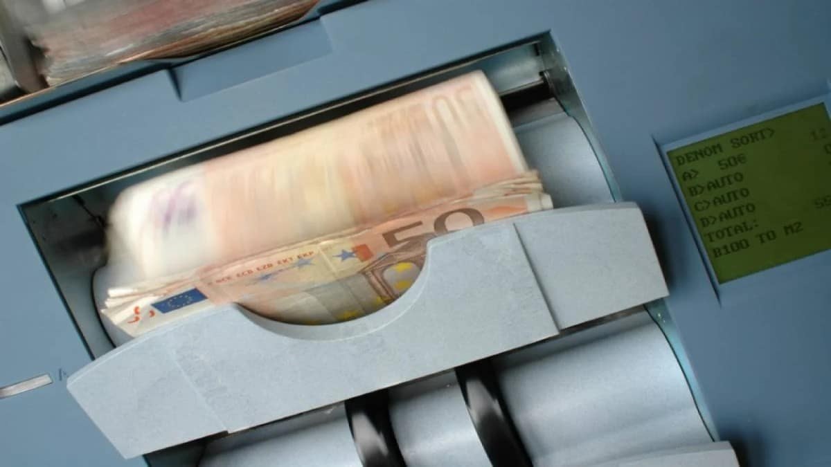 Ευχάριστες εκπλήξεις στα ΑΤΜ – Συντάξεις: Ποιοι θα δουν ξαφνικές αυξήσεις 153 ευρώ και πότε