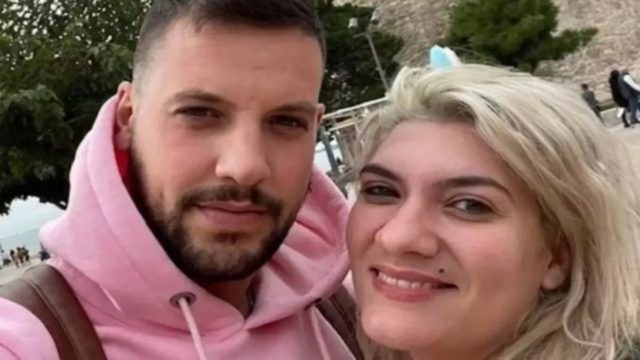 «Και φυλακή να πάει η Ρούλα θα νοικιάσω σπίτι δίπλα της…» – Όταν ο Μάνος Δασκαλάκης έβαζε το χέρι του στη «φωτιά» για την Πισπιρίγκου