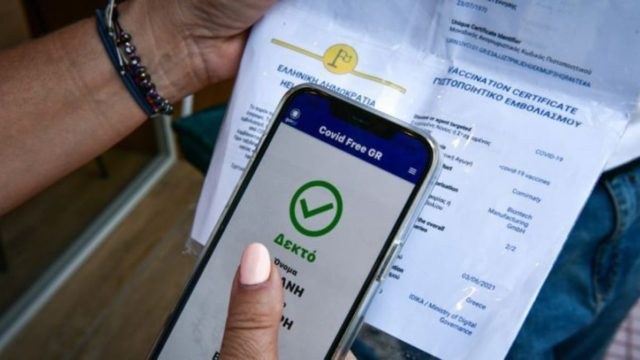 Πιστοποιητικό εμβολιασμού: Επίσημα στους 9 μήνες η λήξη του