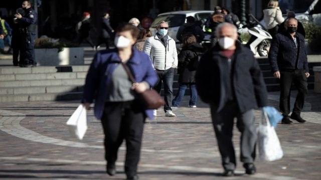 Μάσκες: Τέλος από Τετάρτη 1η Ιουνίου σε σχολεία, αεροπλάνα και ΚΤΕΛ – Οι εξαιρέσεις (Video)