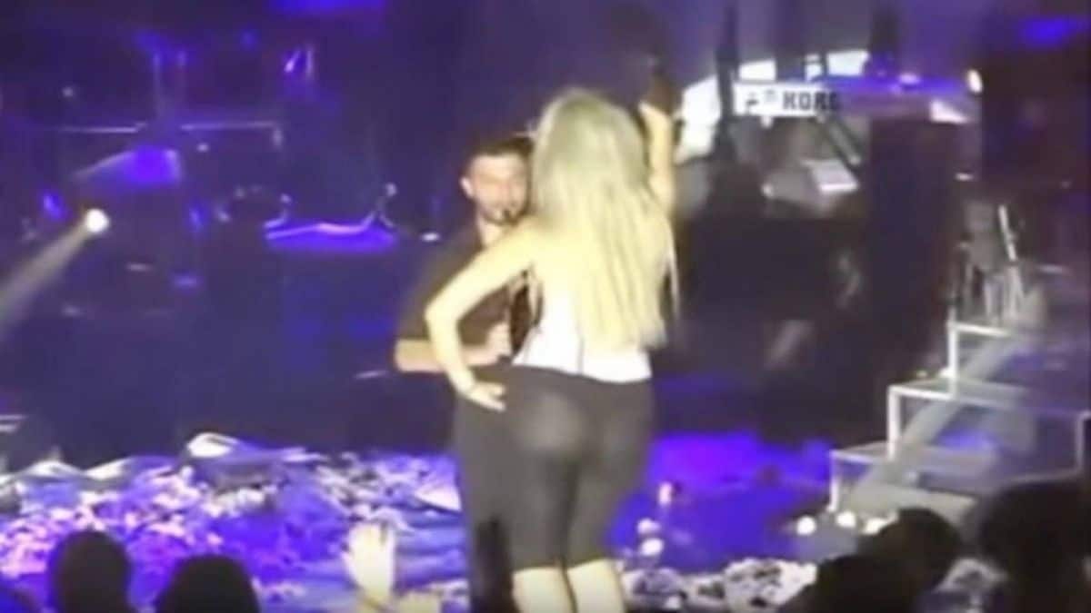 36χρονη κοπέλα χορεύει τσιφτετέλι για γέλια – Φάνηκαν όλα πάνω στην πίστα