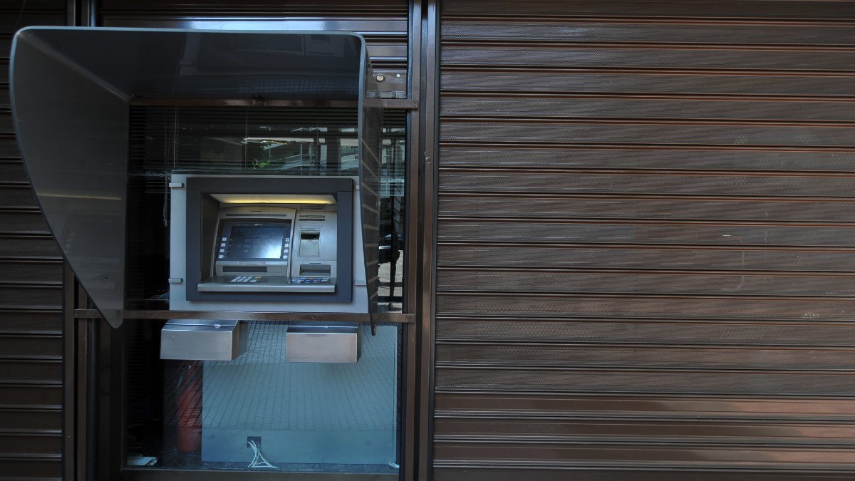 Έκπληξη μεγατόνων για τα ΑΤΜ – Η απόφαση ελληνικής τράπεζας!