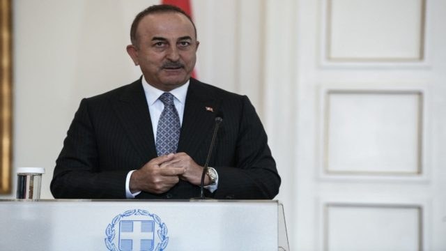 Μας… κουνάει το δάχτυλο ξανά ο Τσαβούσογλου: «Οι Έλληνες κλαίγονται στη Διεθνή Κοινότητα – Δεν είμαστε υπέρ της έντασης» (video)