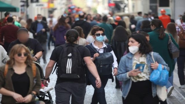 Κορωνοϊός: 8.083 νέα κρούσματα – 12 θάνατοι