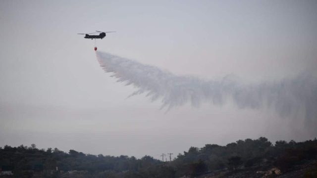 Φωτιά στα Μέγαρα – Μεγάλη κινητοποίηση της Πυροσβεστικής