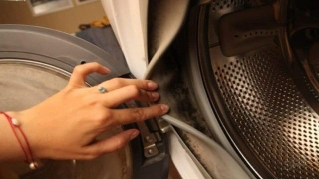 Παρελθόν η μούχλα από το πλυντήριο ρούχων: Το σκόρδο έκανε το θαύμα του!