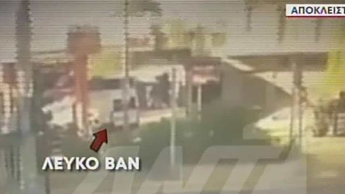 Έγκλημα στο Γέρακα: Καρέ-καρέ τα 45 δευτερόλεπτα της εν ψυχρώ εκτέλεσης του ιδιοκτήτη του βενζινάδικου (Video)