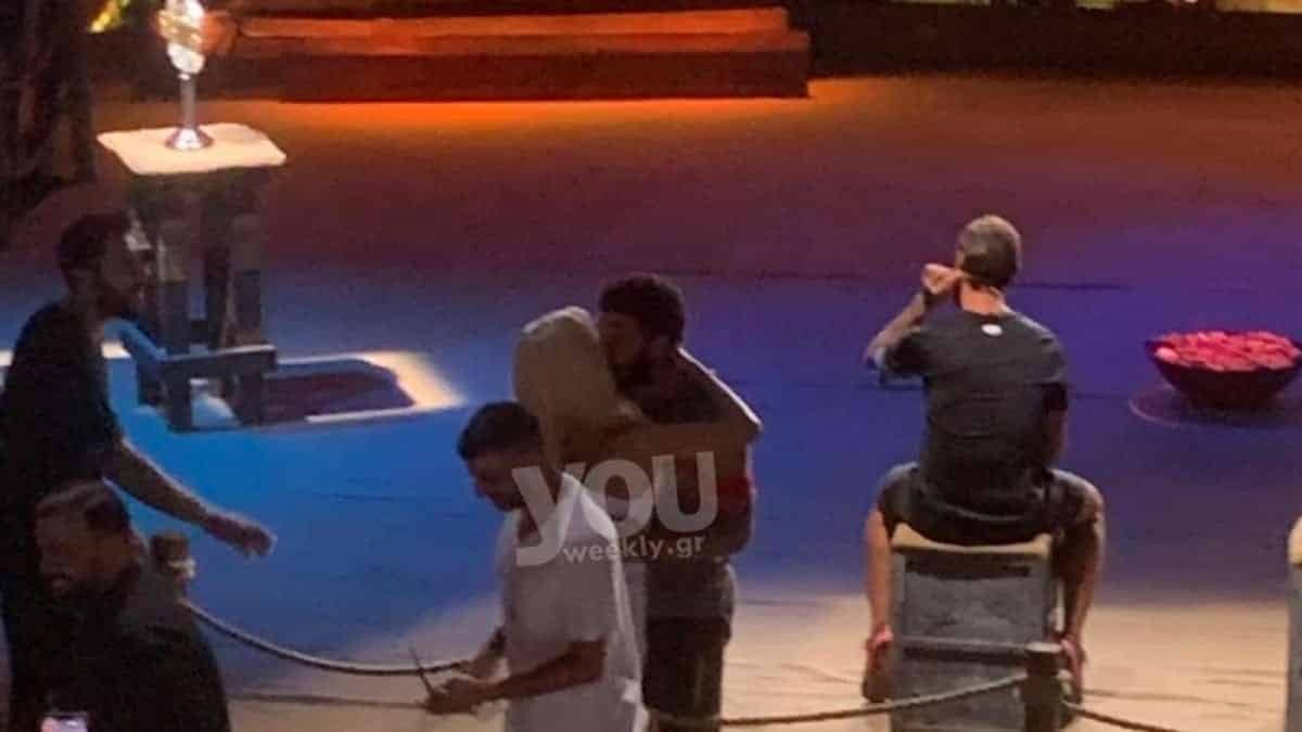 Survivor 5 – Τελικός: Δε σταμάτησαν να φιλιούνται στα διαλείμματα Σχίζας και Παναγιώταρου – Οι αποκαλυπτικές φωτογραφίες