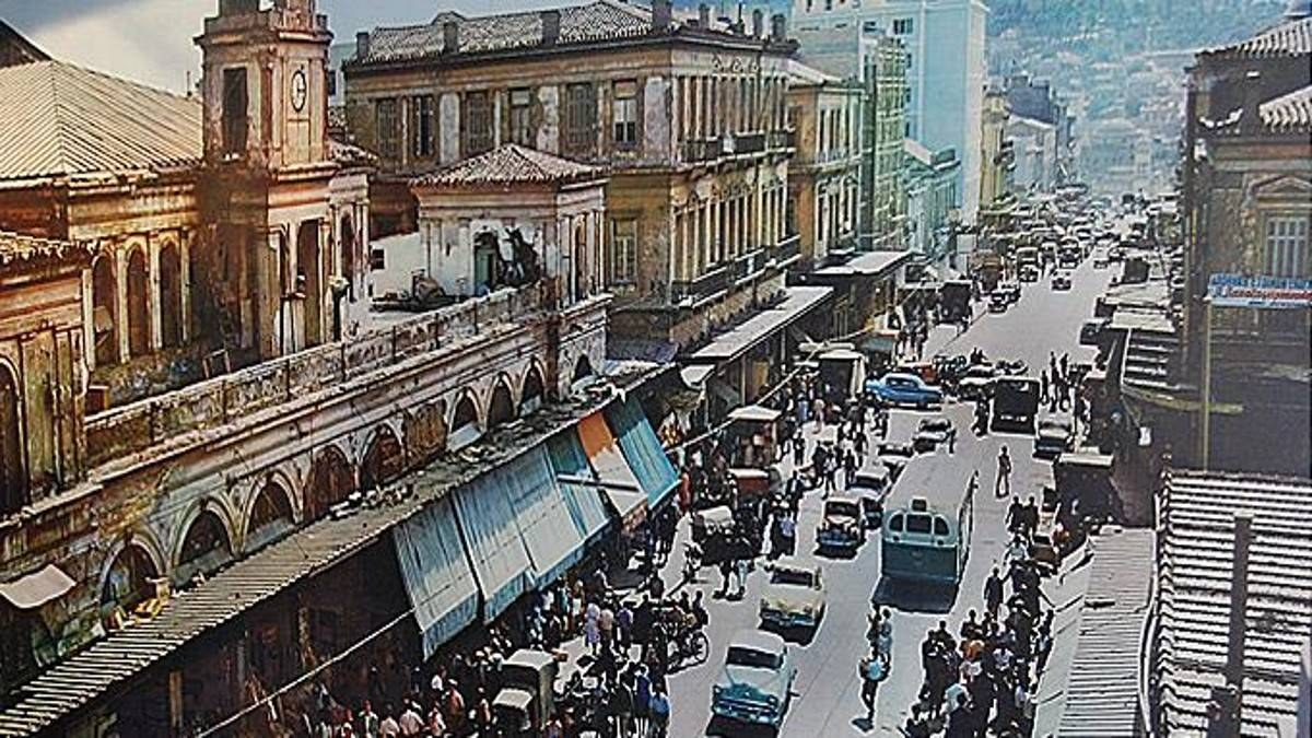 Ταξίδι στον χρόνο: Η Αθήνα του 1960 μέσα από 15 φωτογραφίες