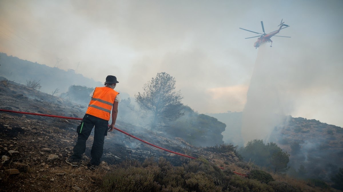 Μεγάλη φωτιά στο Ρέθυμνο: Στη μάχη της κατάσβεσης ισχυρές επίγειες και εναέριες δυνάμεις