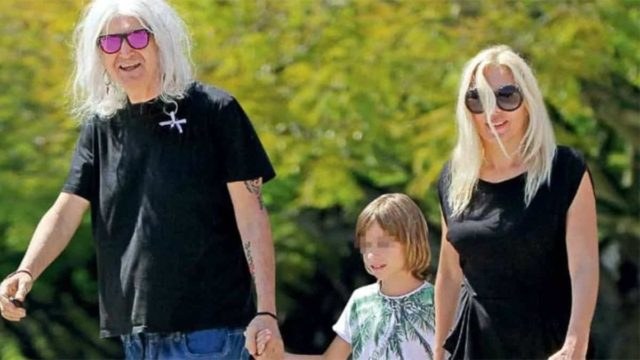 Αννίτα Πάνια: «Με τον Νίκο Καρβέλα έχουμε καταστρέψει…» – Η αποκάλυψη για το γιο τους, Ανδρέα
