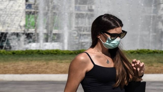“Καλπάζει” ο κορωνοϊός: 9.360 νέα κρούσματα σήμερα (4/7) – 23 θάνατοι