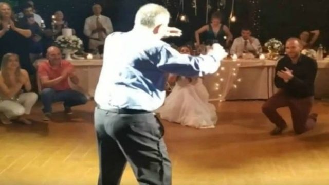 75χρονος μερακλής παππούς χόρεψε ζεϊμπέκικο και “τρέλανε” τους πάντες