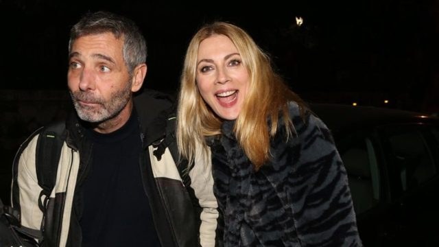 Χαρές στο σπίτι του Θοδωρή Αθερίδη και της Σμαράγδας Καρύδη – Ανακοινώθηκε ο γάμος
