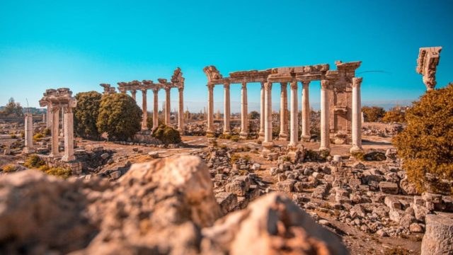 Ακρόπολη: Οδικός χάρτης με το σχέδιο διάσωσης των τειχών στον Ιερό Βράχο