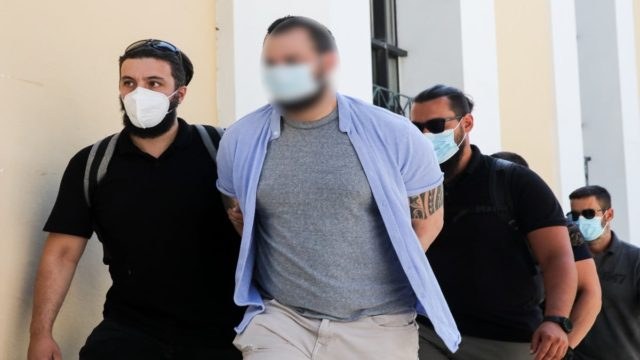 Προφυλακιστέος ο «εισβολέας» του Εφετείου μετά την απολογία του! Οδηγήθηκε στο ψυχιατρείο – Τι ισχυρίστηκε για το 1,5 εκατ. ευρώ ο δράστης (Video)