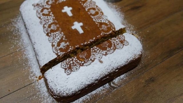 Η φανουρόπιτα της Αιγαιοπελαγίτισσας γιαγιάς: Η παραδοσιακή συνταγή για το πιο γευστικό αποτέλεσμα!