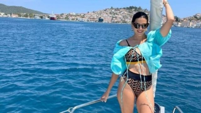 Την χάζευαν όλοι: Σούσουρο σε παραλία της Αστυπάλαιας με την Σταματίνα Τσιμτσιλή!