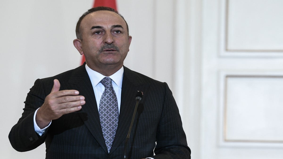 Προκλητικός ο Μεβλούτ Τσαβούσογλου: Ζητά «δίκαιη κατανομή των εσόδων στην Κύπρο» για λύση στην Ανατολική Μεσόγειο (Video)