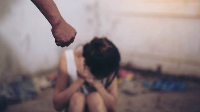 Σοκ στην Κρήτη: Τουρίστας ξυλοκόπησε άγρια την πρώην σύζυγό του μέσα σε ξενοδοχείο