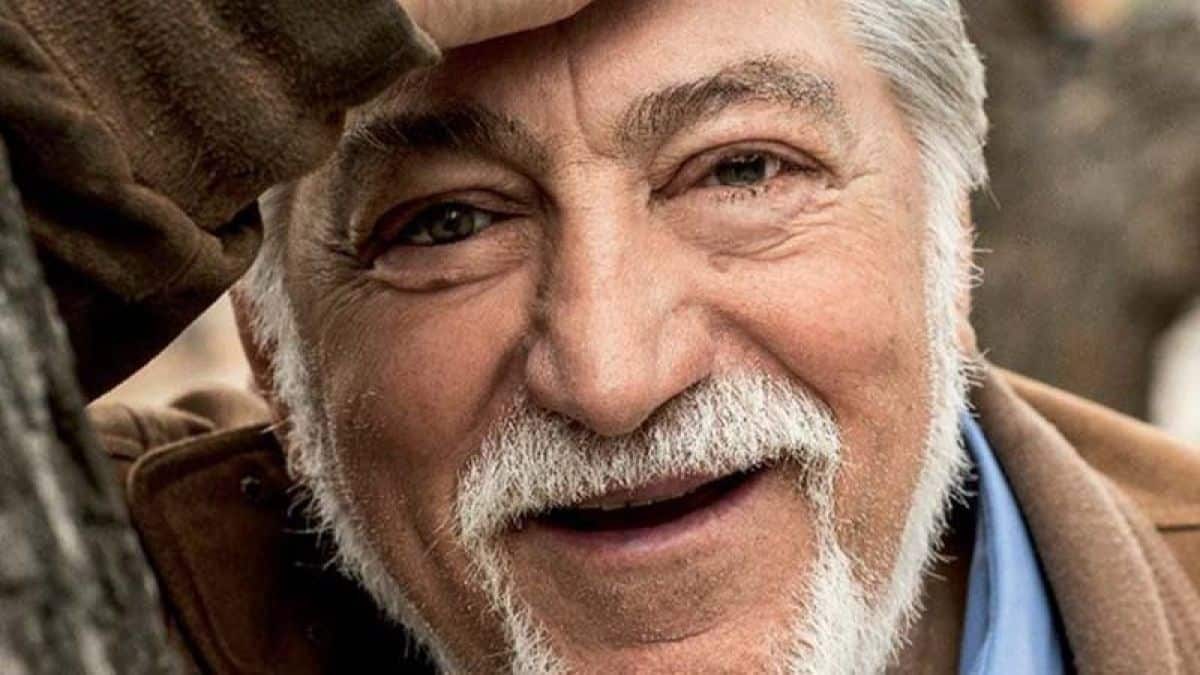 Ανέστης Βλάχος: Θρίλερ με τη διαθήκη του ηθοποιού! Ο γιος του κατέθεσε μήνυση για απάτη και πλαστογραφία (Video)