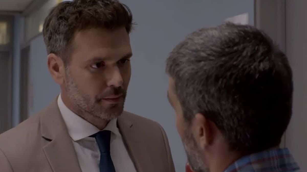 Παγιδευμένοι: «Είναι αμαρτία & έγκλημα μαζί» – Το κοστούμι του Μιχάλη Λεβεντογιάννη έβαλε ”φωτιά” στο twitter