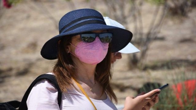 Κορωνοϊός: Δραματικός ο απολογισμός της τελευταίας εβδομάδας – 33.590 κρούσματα -129 θάνατοι