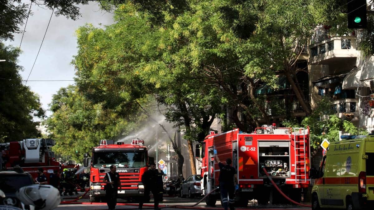 Έκρηξη σε ημιυπόγειο στην Αχαρνών: Τουλάχιστον ένας τραυματίας (φωτο)