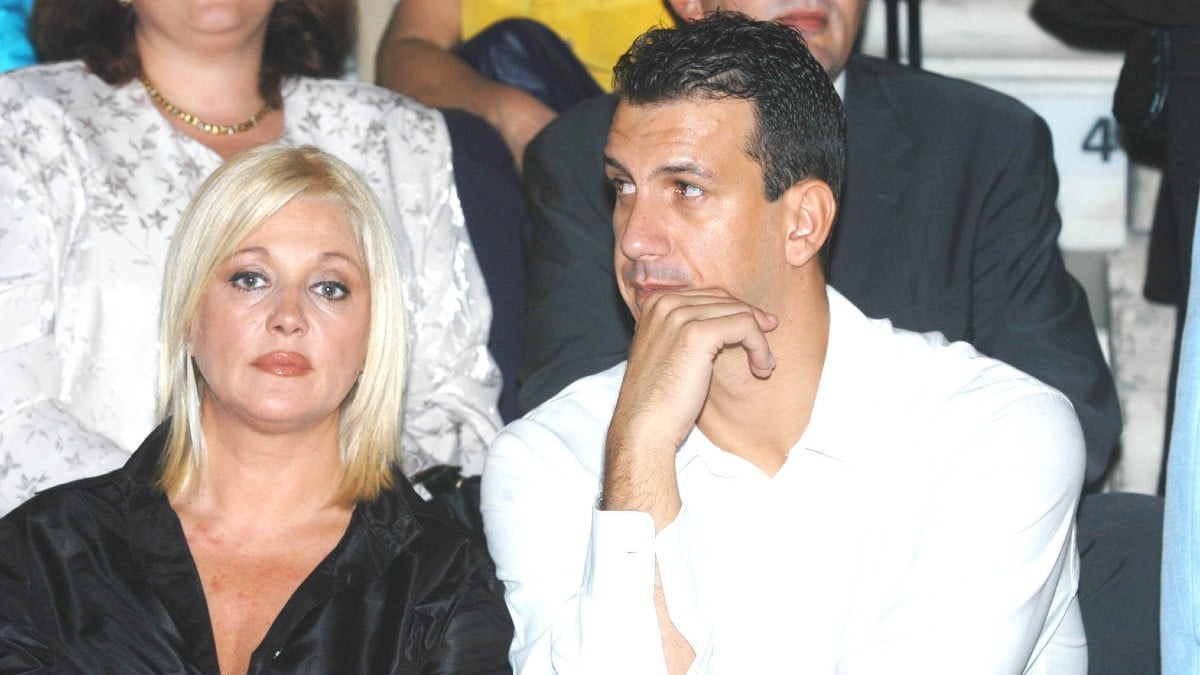 Τέτα Λεονταρίδου: Αυτή ήταν η γυναίκα που παράτησε ο Νάσος Γαλακτερός για τα μάτια της Ρούλας Κορομηλά (photo)