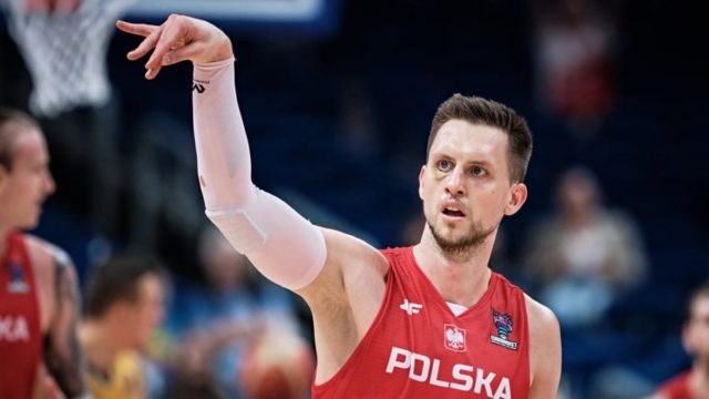 Eurobasket 2022: Πήρε το θρίλερ κόντρα στην Ουκρανία με 94-86 η Πολωνία και πάει… για το θαύμα με Σλοβενία