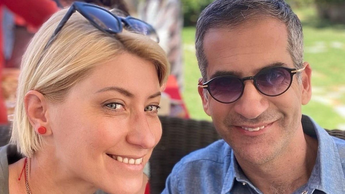 Δύσκολες ώρες για τον Κώστα Μπακογιάννη: «Η μητέρα μου είναι…» – Στο πλευρό του η Σία Κοσιώνη