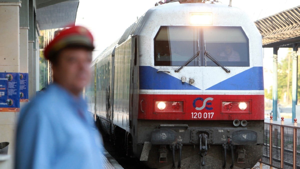 Τραγωδία στη Λάρισα: Τρένο παρέσυρε και σκότωσε 21χρονο