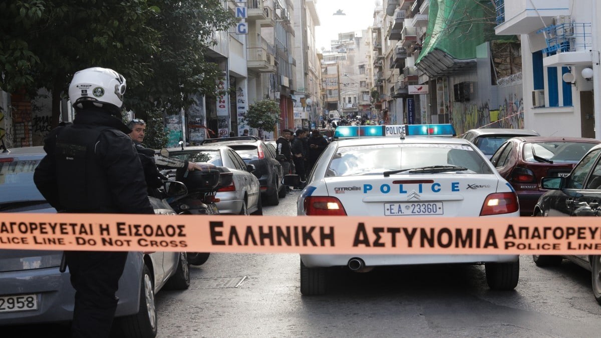 Άγριο έγκλημα στη Θεσσαλονίκη: Νεκρός 41χρονος με τραύμα στο κεφάλι – Βασικός ύποπτος ο πατέρας του (video)