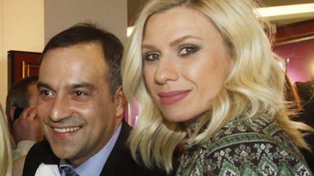 Κρατερός Κατσούλης: «Δεν σκοπεύω να μείνω για πάντα μόνος…» – Αμηχανία για την Κατερίνα Καραβάτου