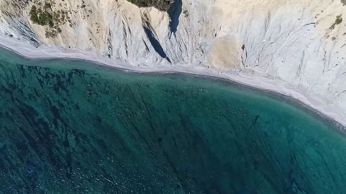 Η Ελλάδα στα καλύτερα της! Οι “Νορμανδικές” ακτές της Πελοποννήσου που πρέπει οπωσδήποτε να επισκεφτείτε