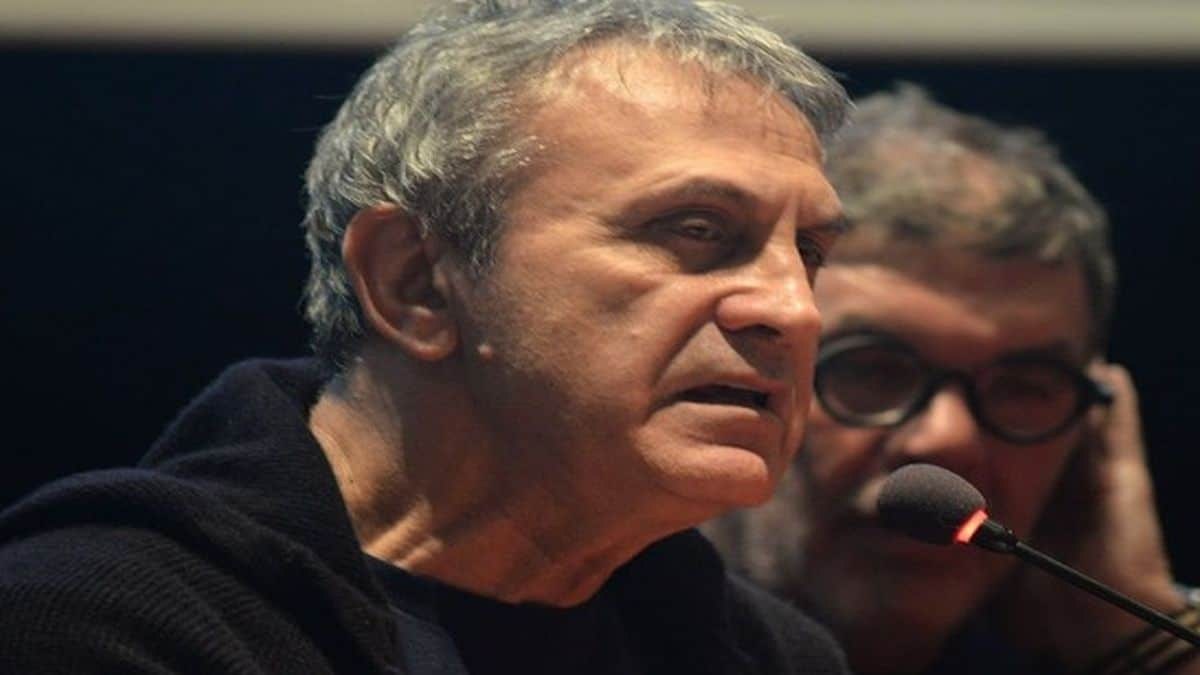 Καταγγελτικός ο Γιώργος Νταλάρας – “Εδώ φωνίτσες έγιναν τραγουδίστριες και…”