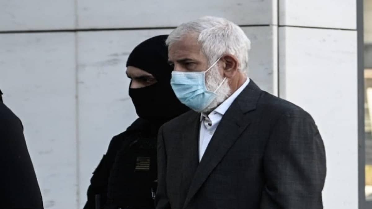 Φρικιαστική μαρτυρία για Πέτρο Φιλιππίδη: «Του είπα “τι κάνεις ρε μ….;” και τότε μου είπε “πάρτον στο στόμα σου”» (Video)